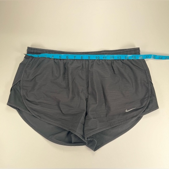Nike Dri-Fit Running Shorts w/ Pocket and Inner Lining - black, M - Picture 10 of 13